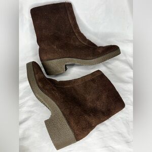 Alba Hungary retro suede boots